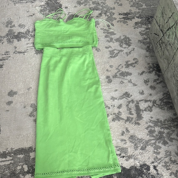 House of Harlow 1960 Dresses & Skirts - House of Harlow 1960 Lime Green Knit midi skirt set